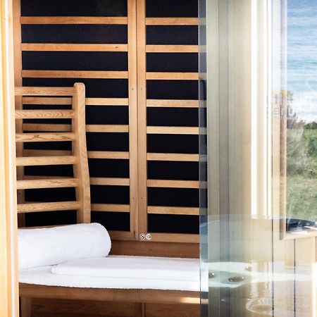 Saltwater - Absolute Oceanfront, Fire Pits, Some Villas With Hot Tubs And Sauna Falmouth Esterno foto