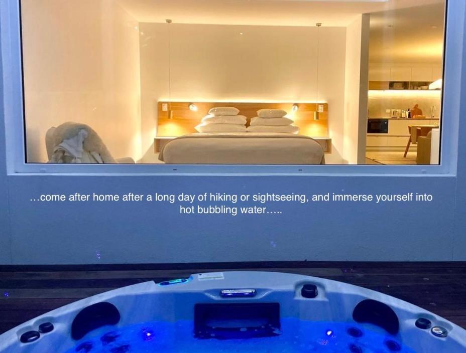 Saltwater - Absolute Oceanfront, Fire Pits, Some Villas With Hot Tubs And Sauna Falmouth Esterno foto