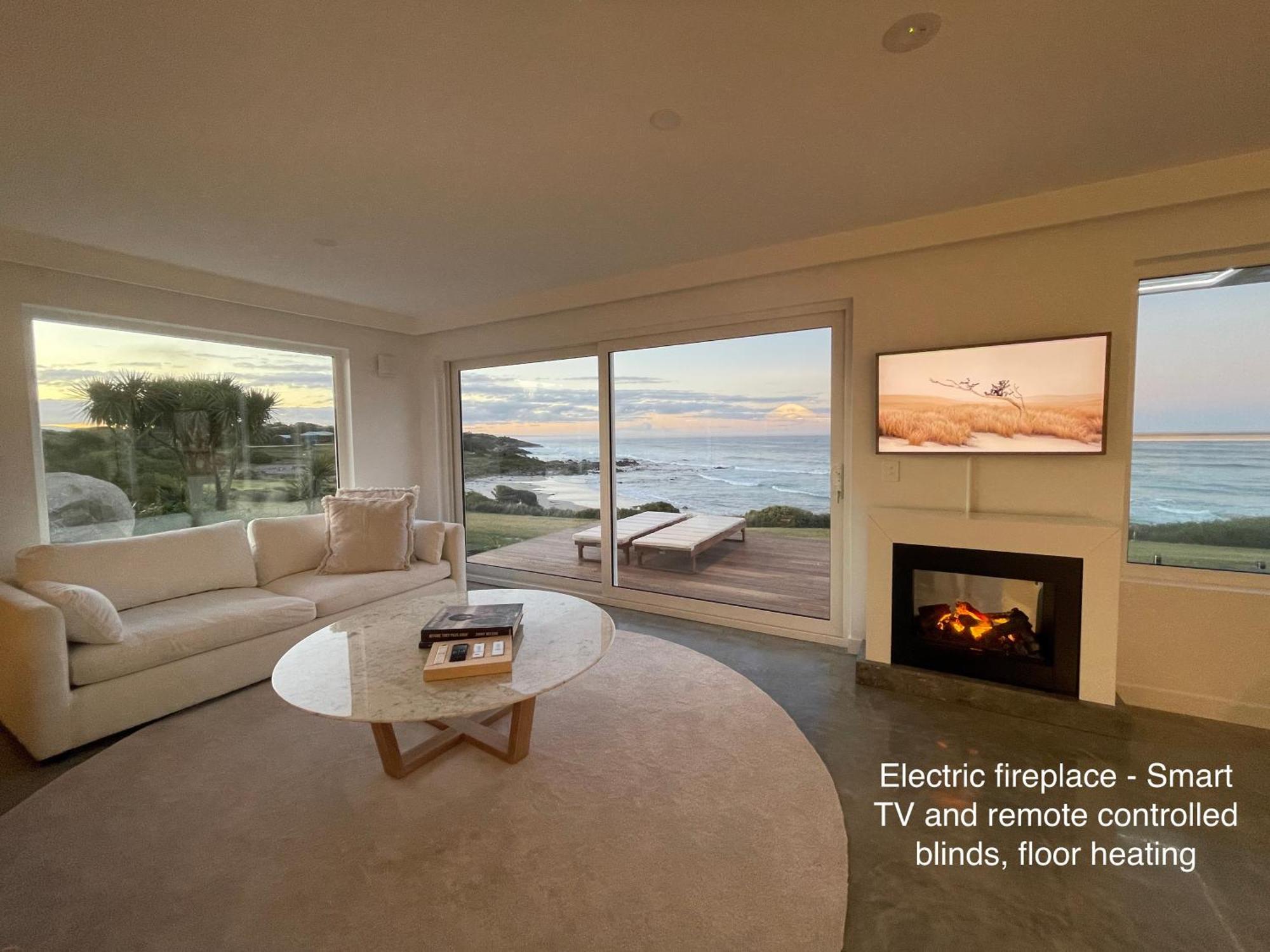 Saltwater - Absolute Oceanfront, Fire Pits, Some Villas With Hot Tubs And Sauna Falmouth Esterno foto