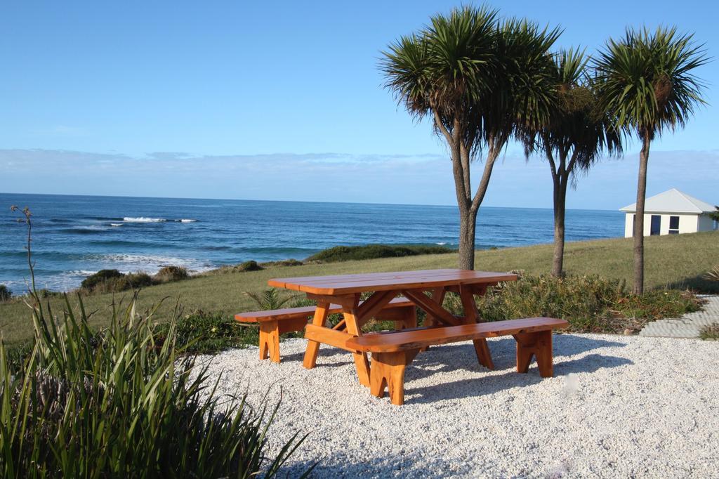 Saltwater - Absolute Oceanfront, Fire Pits, Some Villas With Hot Tubs And Sauna Falmouth Esterno foto