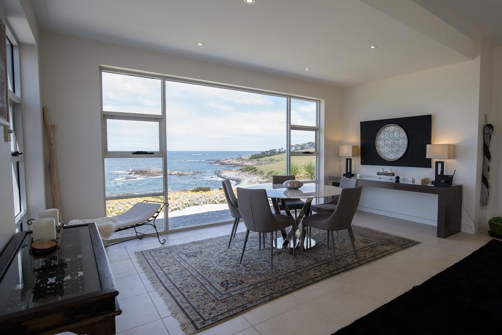 Saltwater - Absolute Oceanfront, Fire Pits, Some Villas With Hot Tubs And Sauna Falmouth Esterno foto