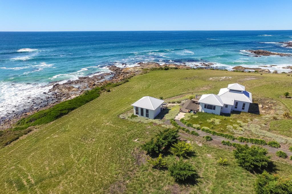 Saltwater - Absolute Oceanfront, Fire Pits, Some Villas With Hot Tubs And Sauna Falmouth Esterno foto